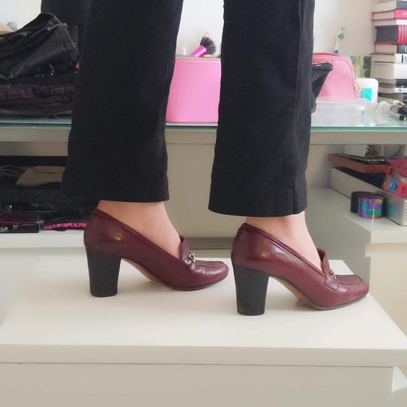 VINTAGE GUCCI LEATHER LOAFERS WITH BLOCK H… - Picture 2 of 4